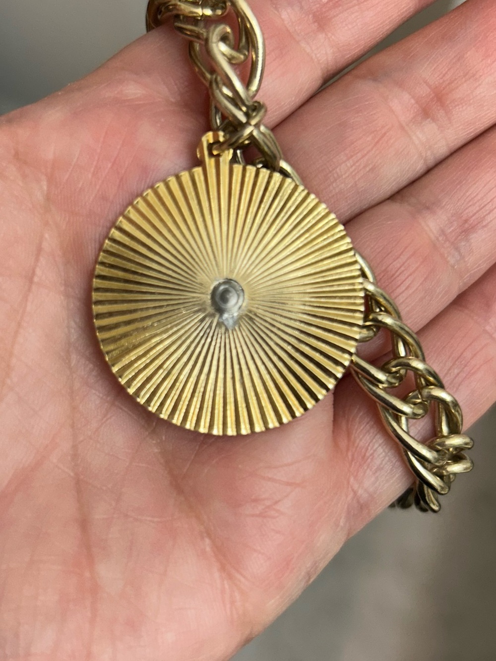 Vintage John Wind RARE “Scotty” Large Medallion Charm Bracelet - Picture 2 of 16